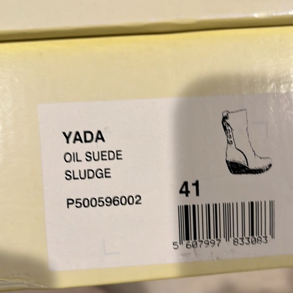 Fly London EU41 mid height, suede, combo of olive, grey, brown = boot color - Picture 13 of 14